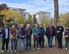 Gruppenbild mehrerer Personen.